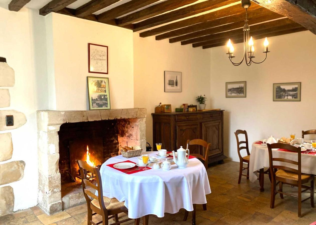 Le Moulin De Pasnel Acomodação com café da manhã Monteaux Exterior foto